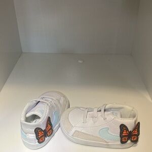 Butterly Nike Toddler Sneakers Size 4C